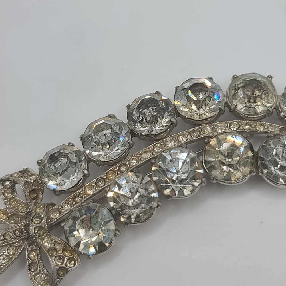 Vintage Rhinestone Brooch Silver Tone Large‎ Heavy - Picture 5 of 13